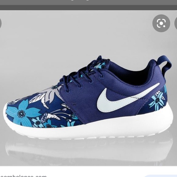 Nike Navy Blue Floral Roshe - Picture 1 of 4